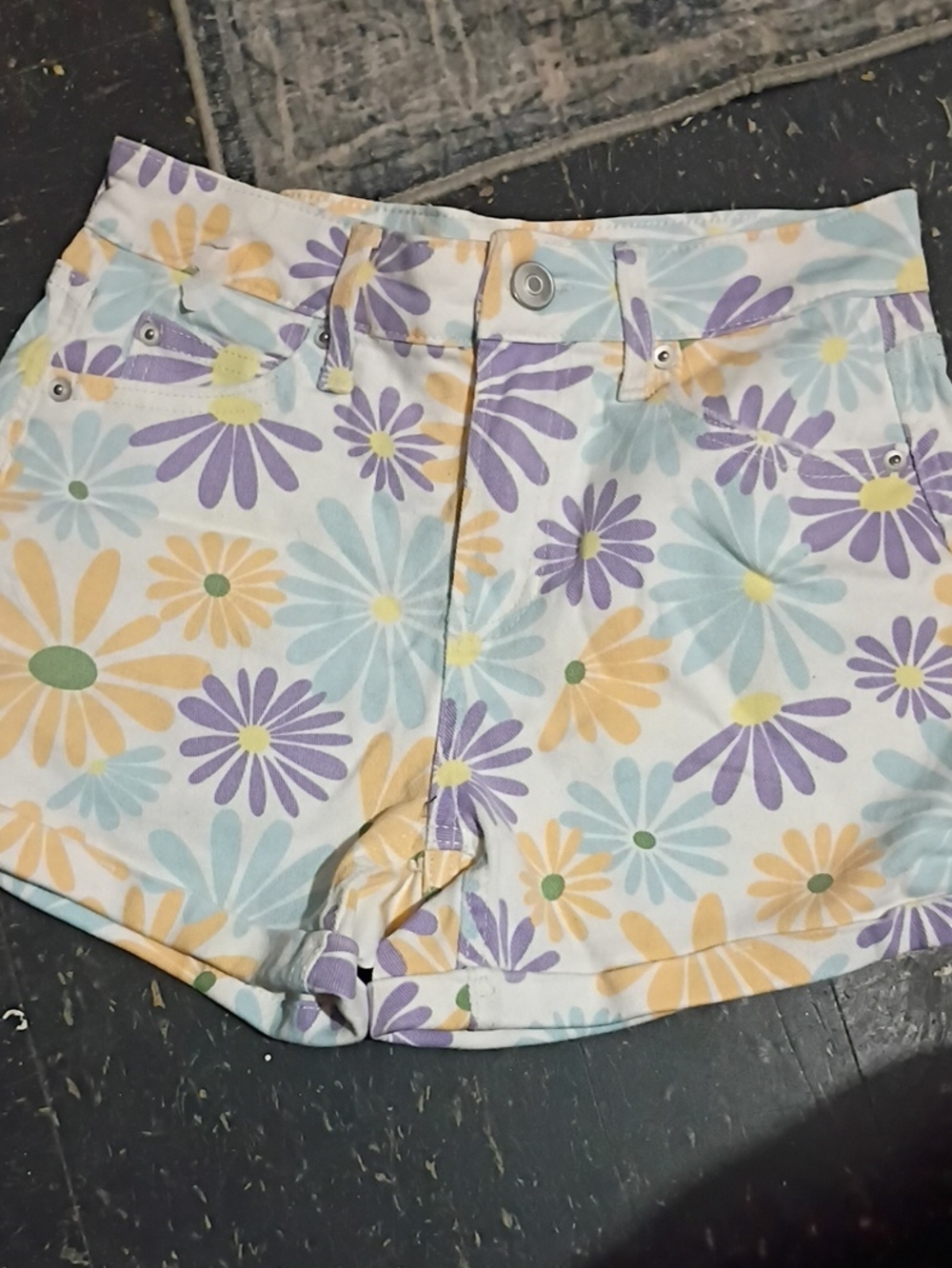 Women’s Floral Print Daisy Shorts - White with Purple & Yellow-j1